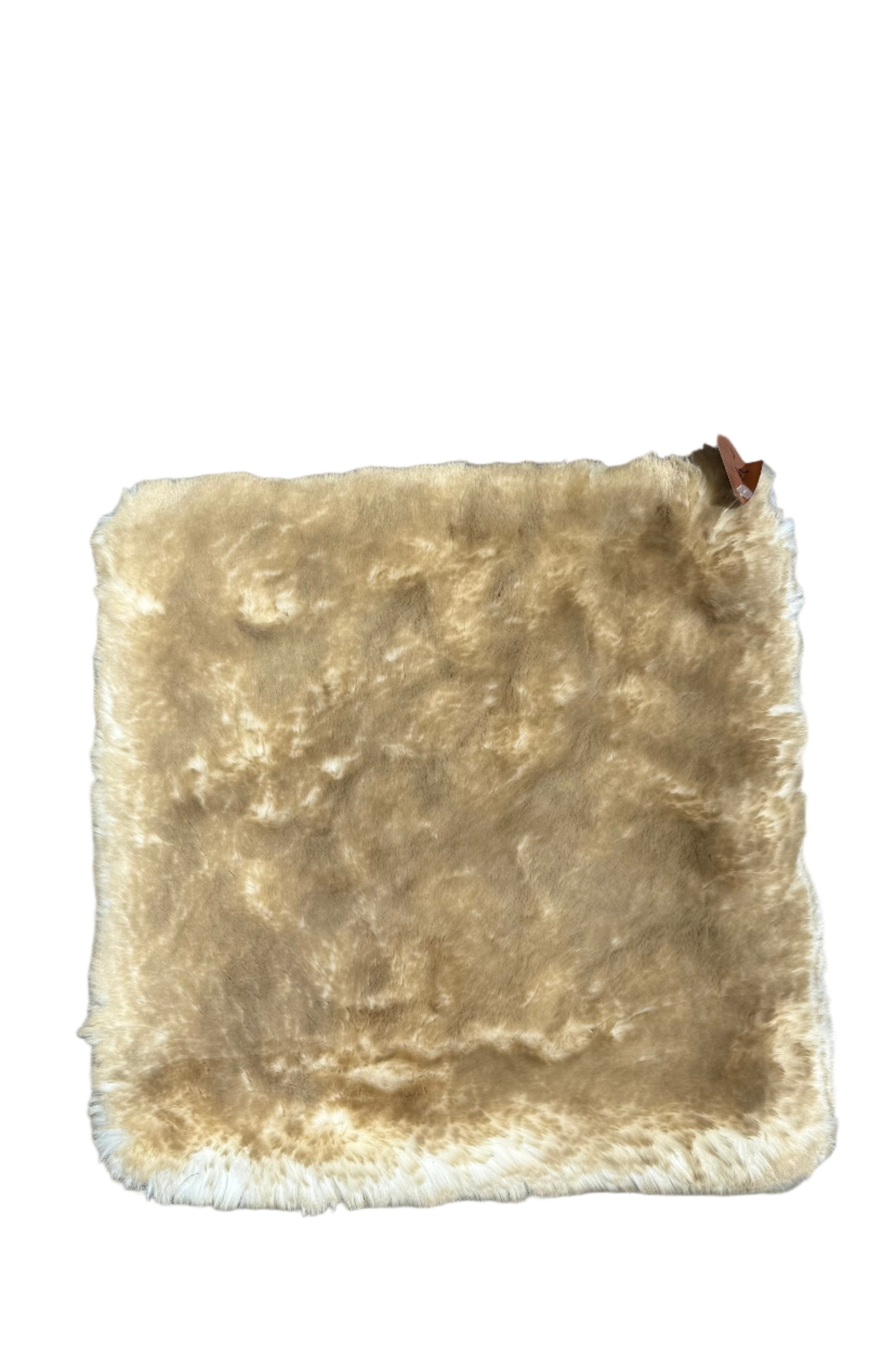 Taie en fourrure - La Cerisaie